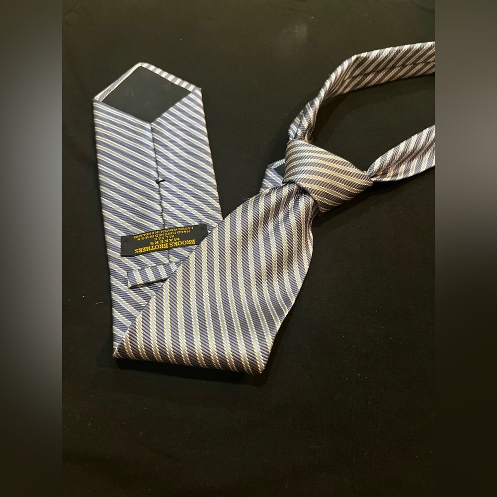 Brooks brothers tie
